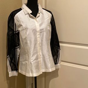 Marisa Baratelli white silk blouse with black lace sleeves